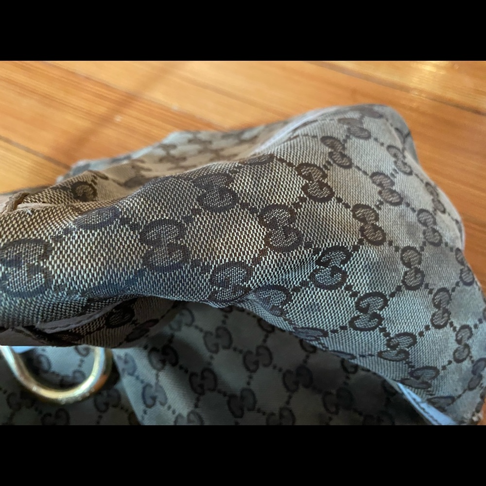 Used authentic Gucci bag - Picture 6 of 10